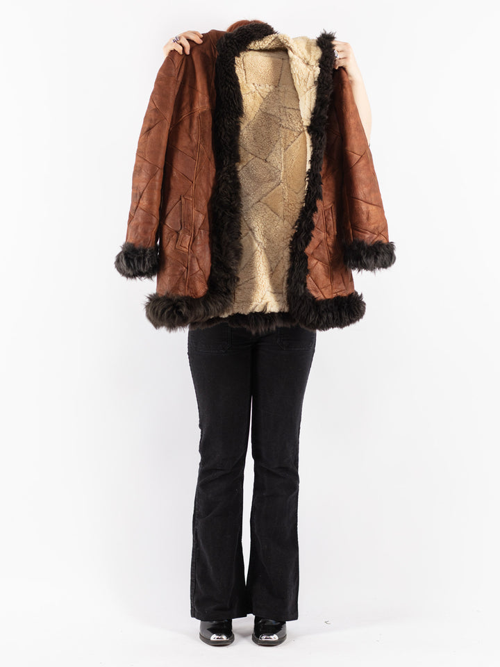 Vintage 70's Women Sheepskin Coat in Brown