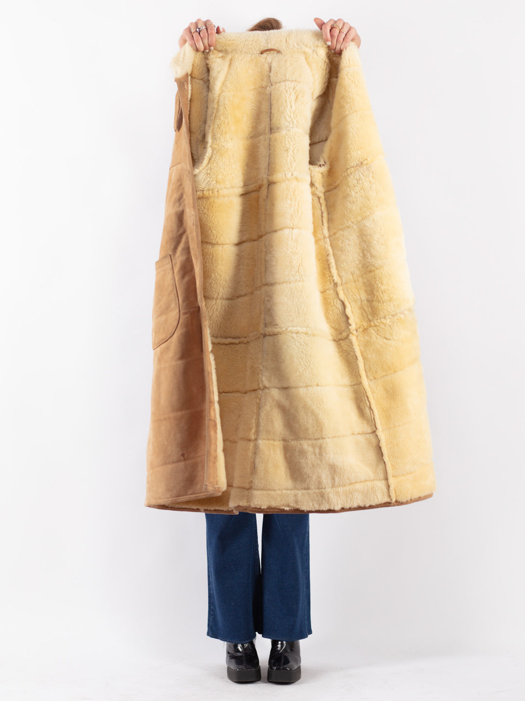 Vintage 70's Women Sheepskin Coat in Beige