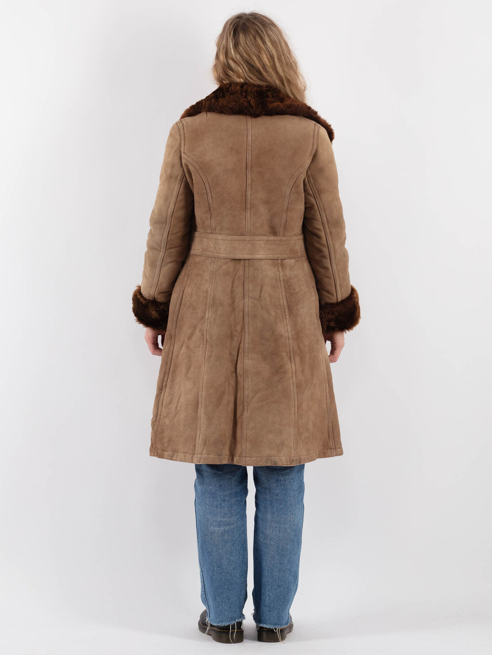 Vintage 70's Women Sheepskin Coat in BeigeV9324