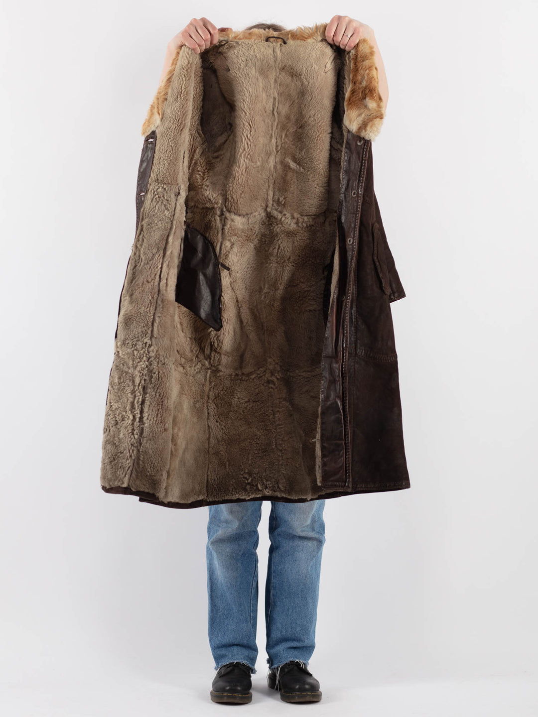 Vintage 70's Women Sheepskin Coat in BrownV9325