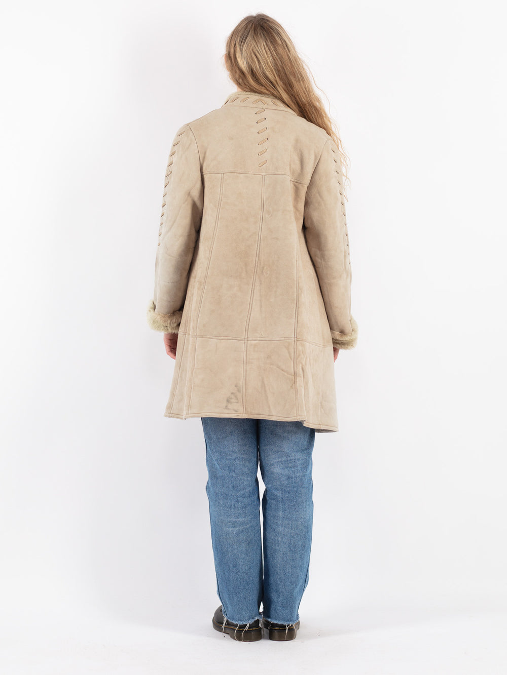 Vintage 70's Women Sheepskin Coat in Beige