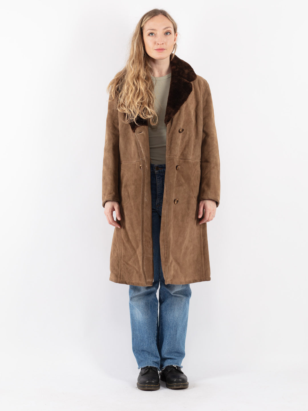 Vintage 70's Women Sheepskin Coat in Beige