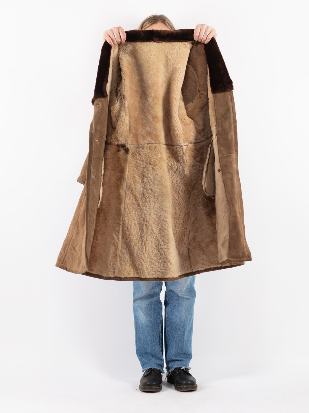 Vintage 70's Women Sheepskin Coat in Beige