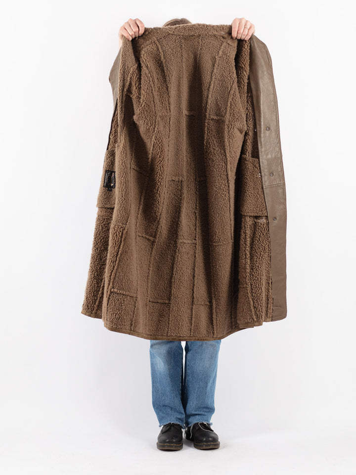 Vintage 70's Women Sheepskin Coat in Beige