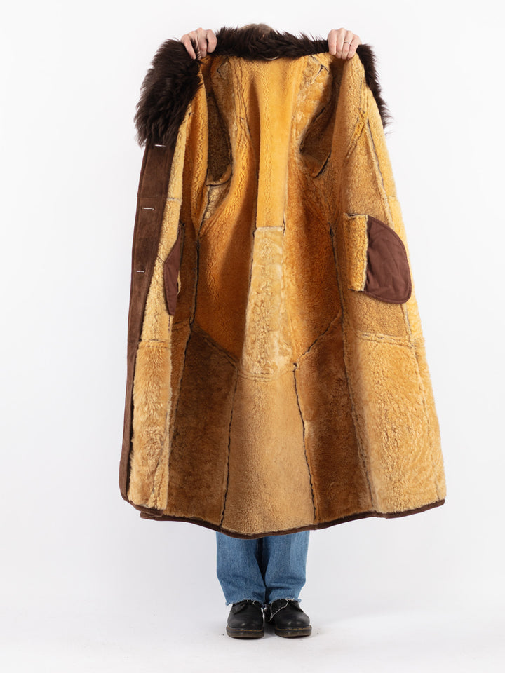 Vintage 70's Women Sheepskin Coat in Brown