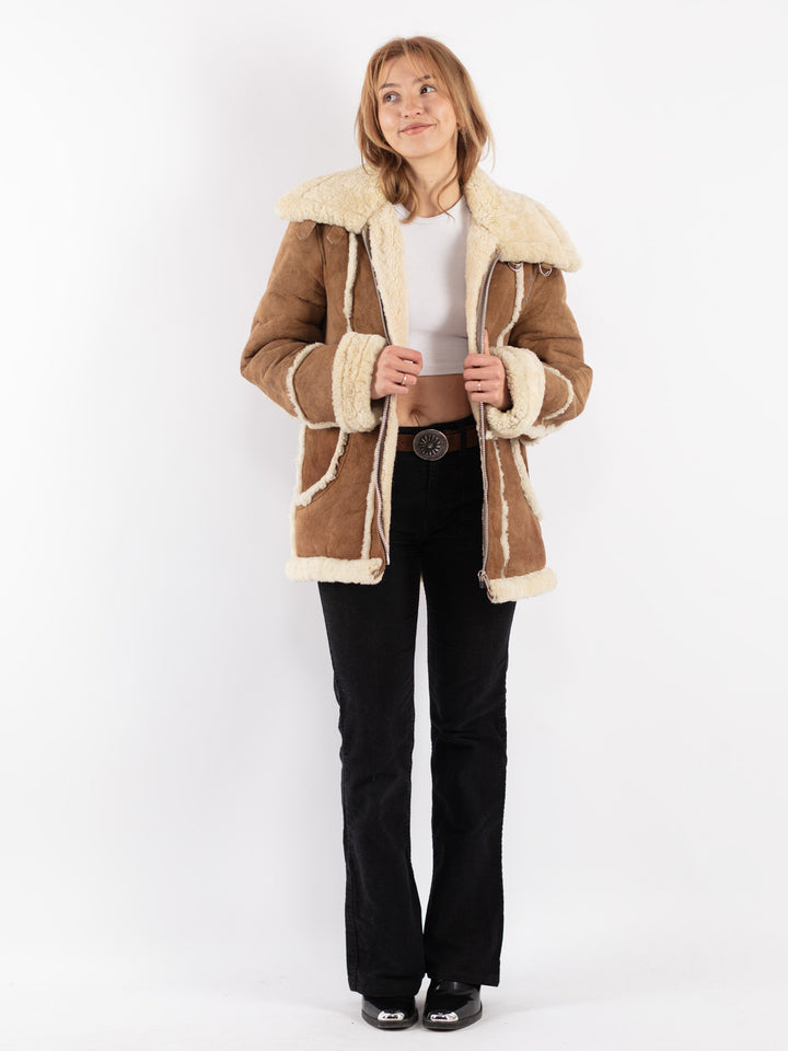 Vintage Women Sheepskin Shearling Coat in Brown
