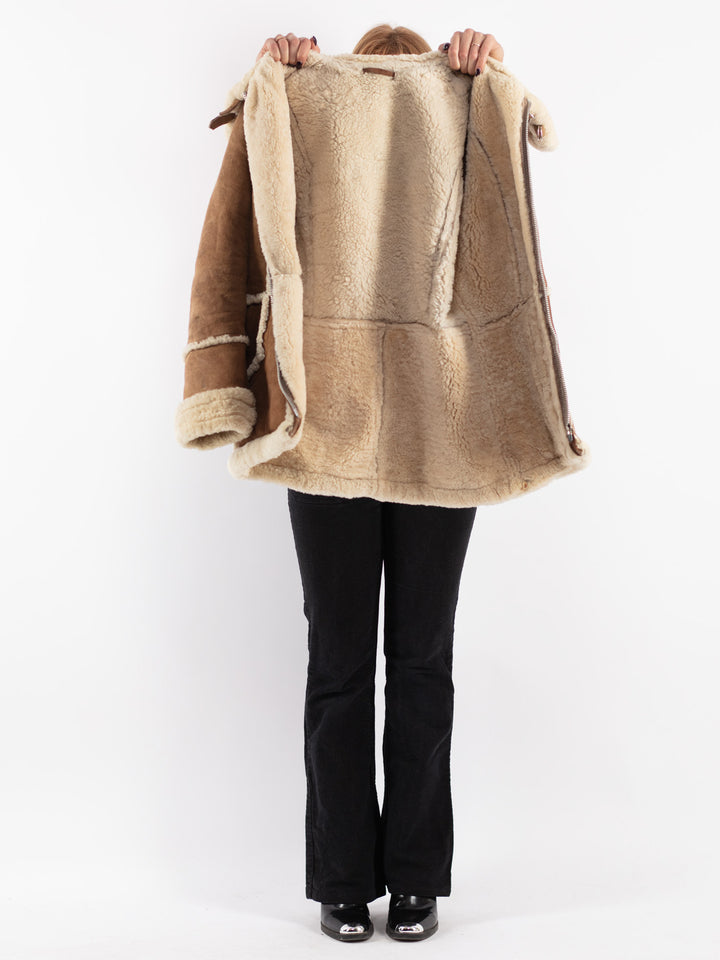 Vintage Women Sheepskin Shearling Coat in Brown