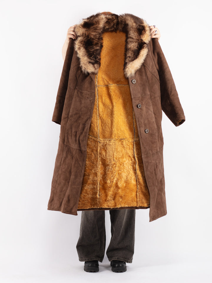 Vintage 70's Women Sheepskin Coat in Brown