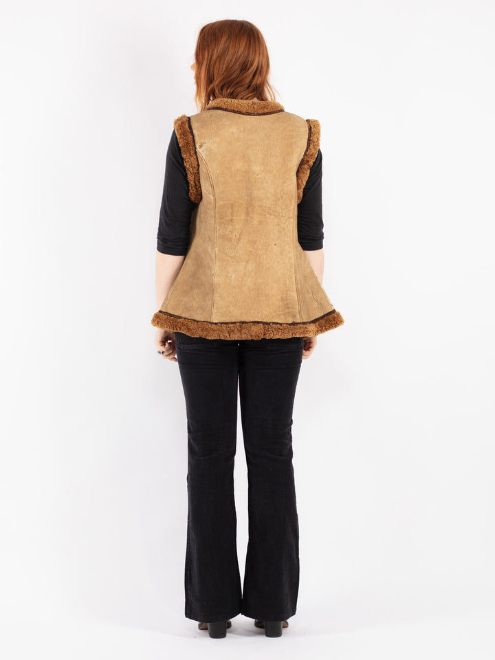 Vintage 70's Women Sheepskin Vest in Beige
