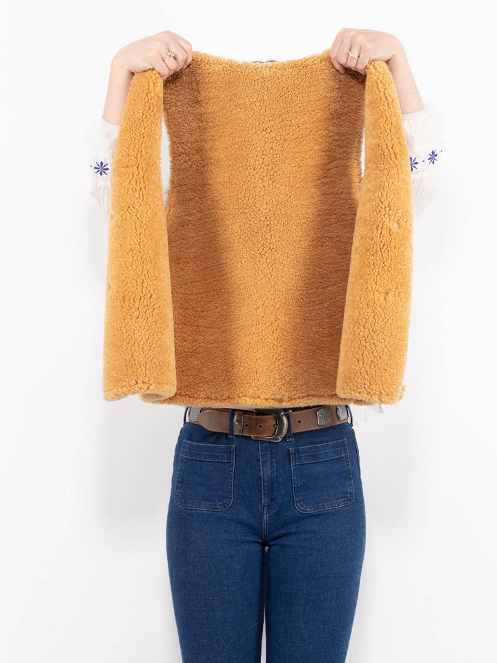Vintage 70's Women Sheepskin Vest in BeigeA1049