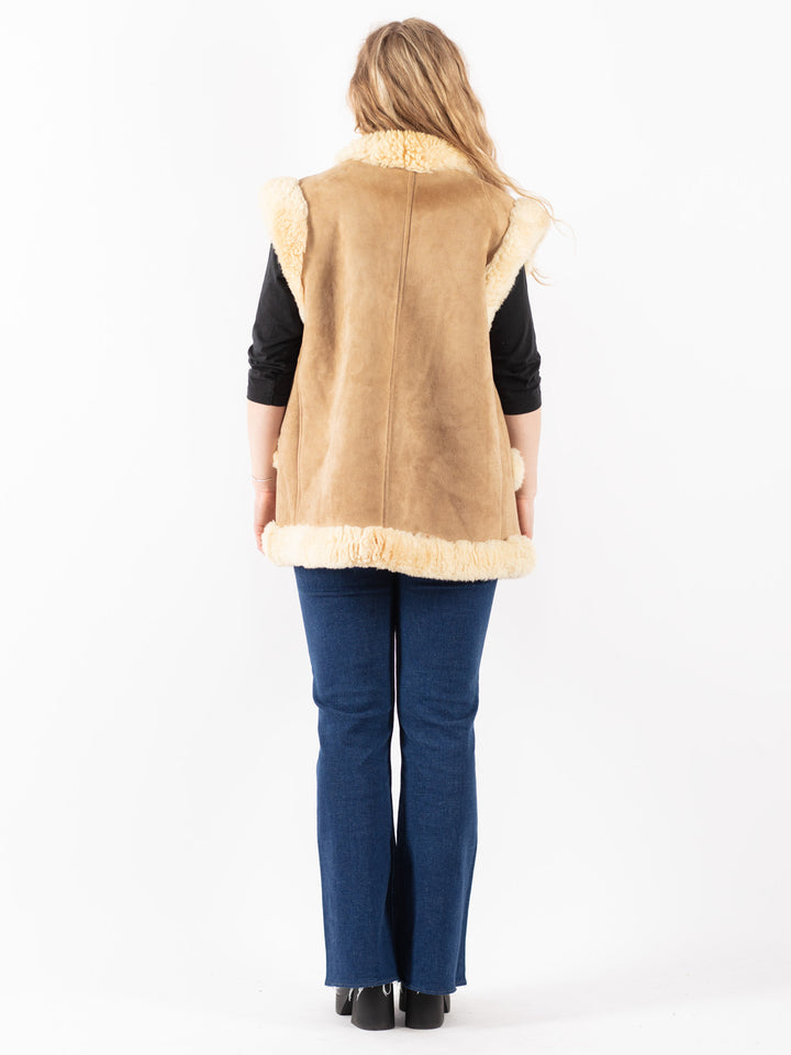 Vintage 70's Women Sheepskin Vest in Beige
