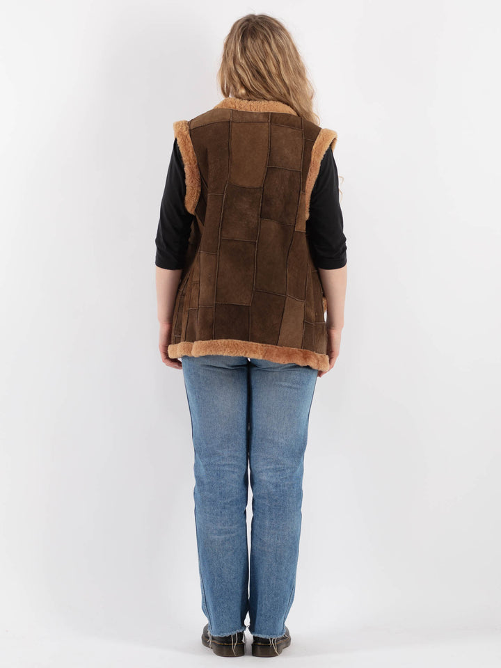 Vintage 70's Women Sheepskin Vest in Brown - NorthernGrip