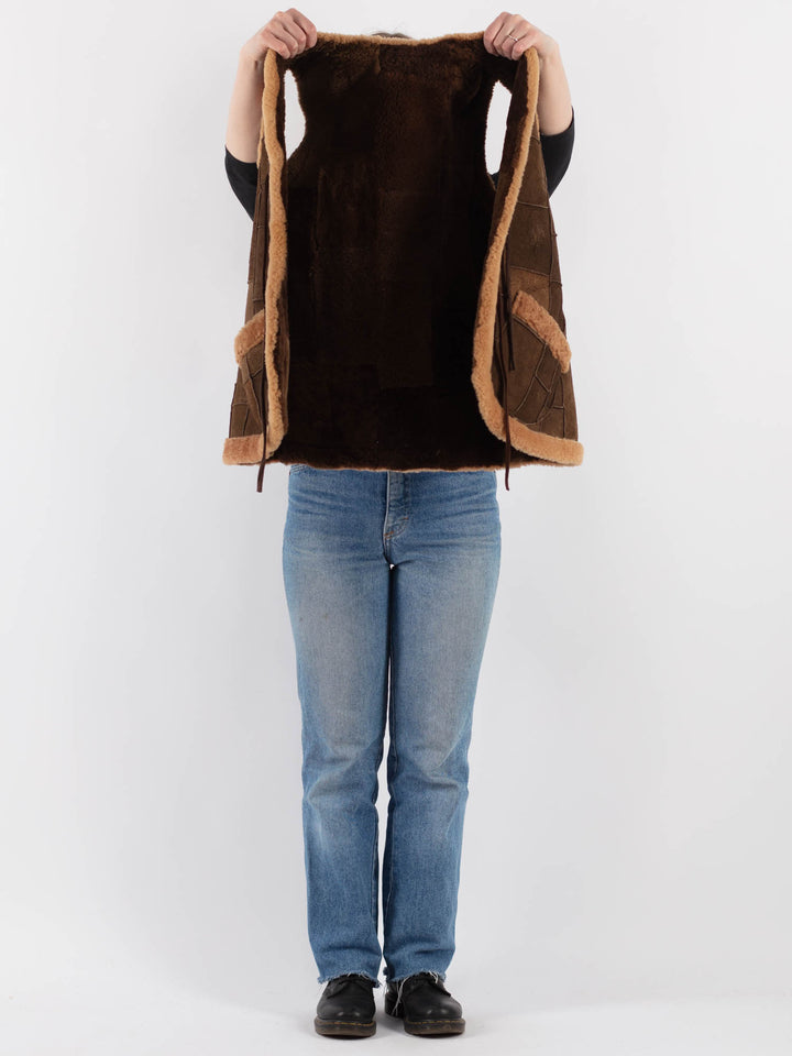 Vintage 70's Women Sheepskin Vest in Brown - NorthernGrip