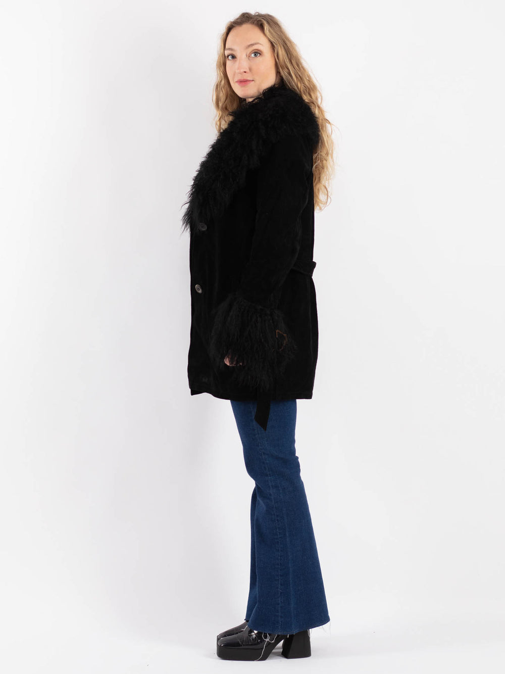 Vintage 70's Women Suede Coat in Black
