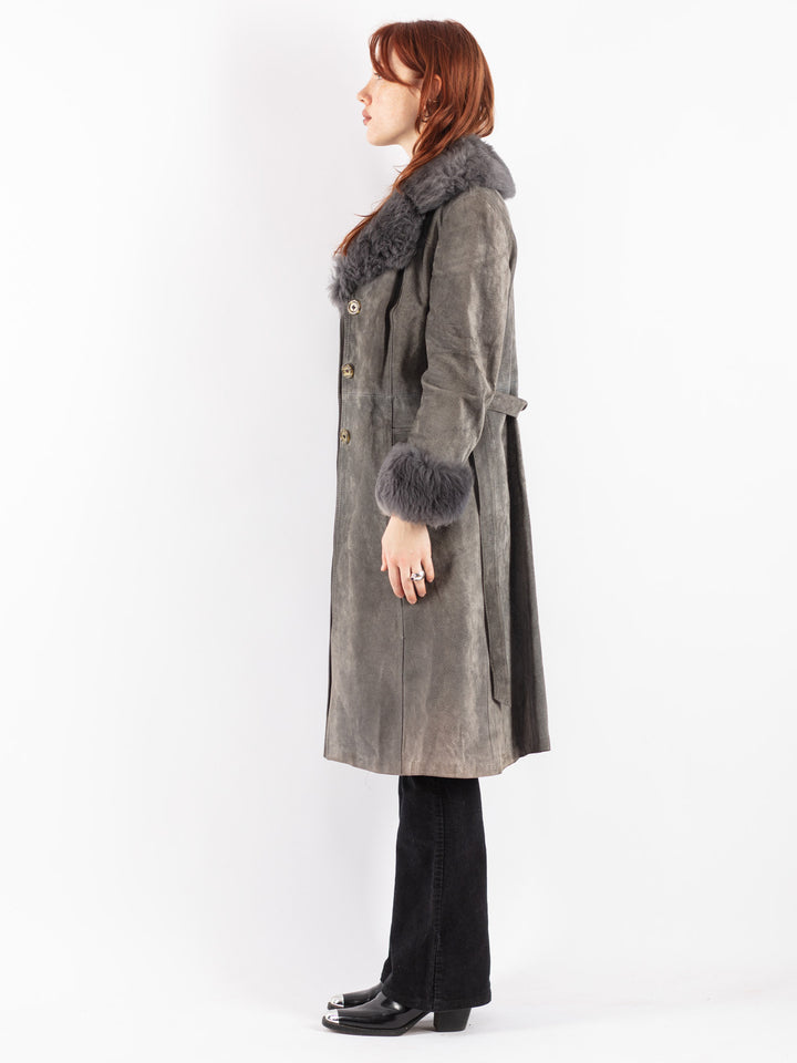 Vintage 70's Women Suede Coat in Gray