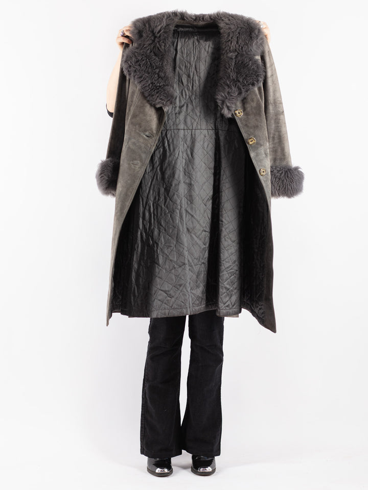 Vintage 70's Women Suede Coat in Gray