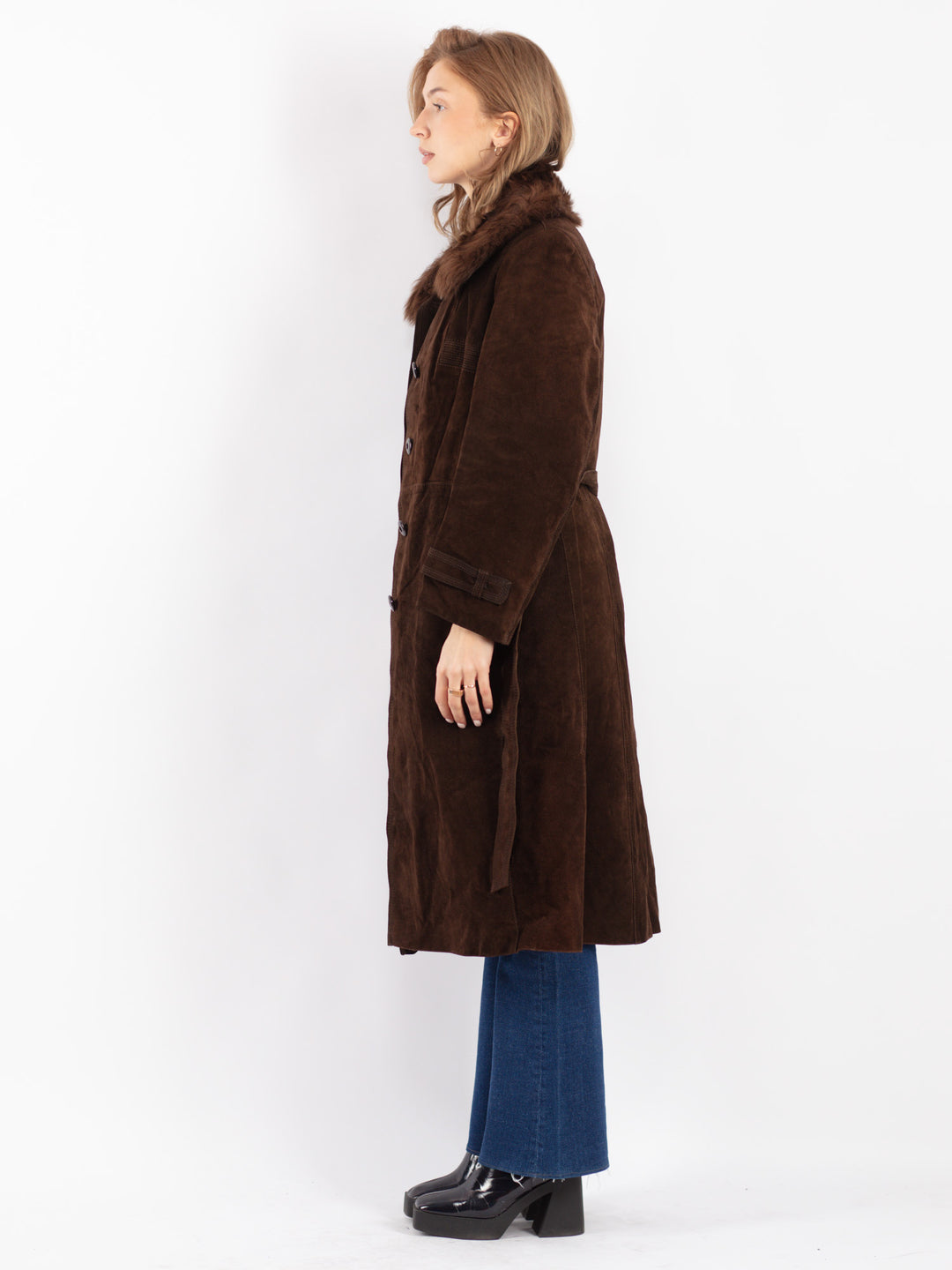 Vintage Women Suede Coat in Brown