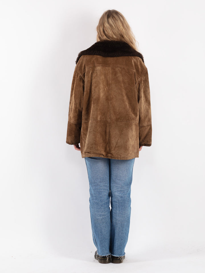 Vintage 70's Women Suede Sherpa Jacket in Beige
