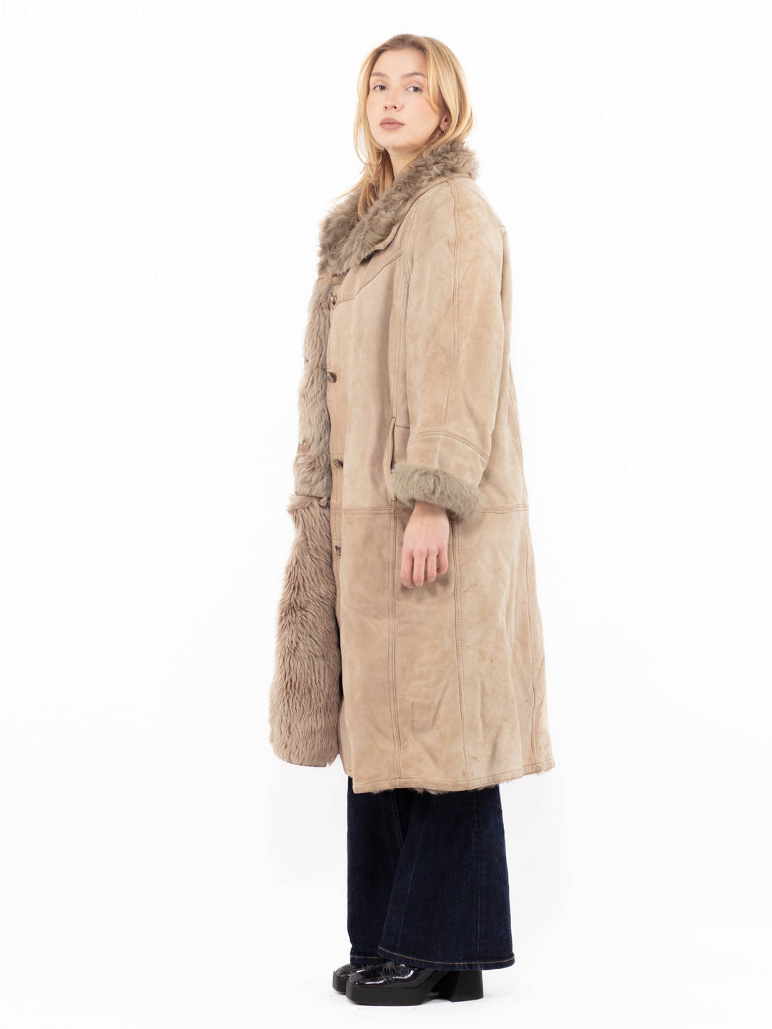 Vintage 80's Women Sheepskin Shearling Coat in BeigeA1127
