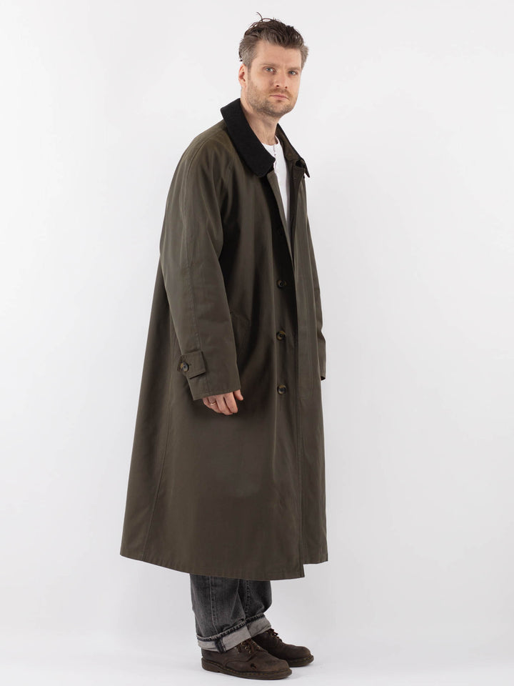 Vintage 80's Men Mac Coat in GreenZ1096