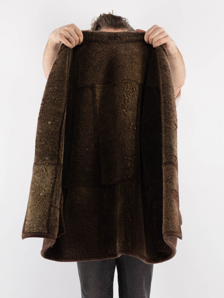 Vintage 80's Men Oversized Sheepskin Coat in Brown - NorthernGrip