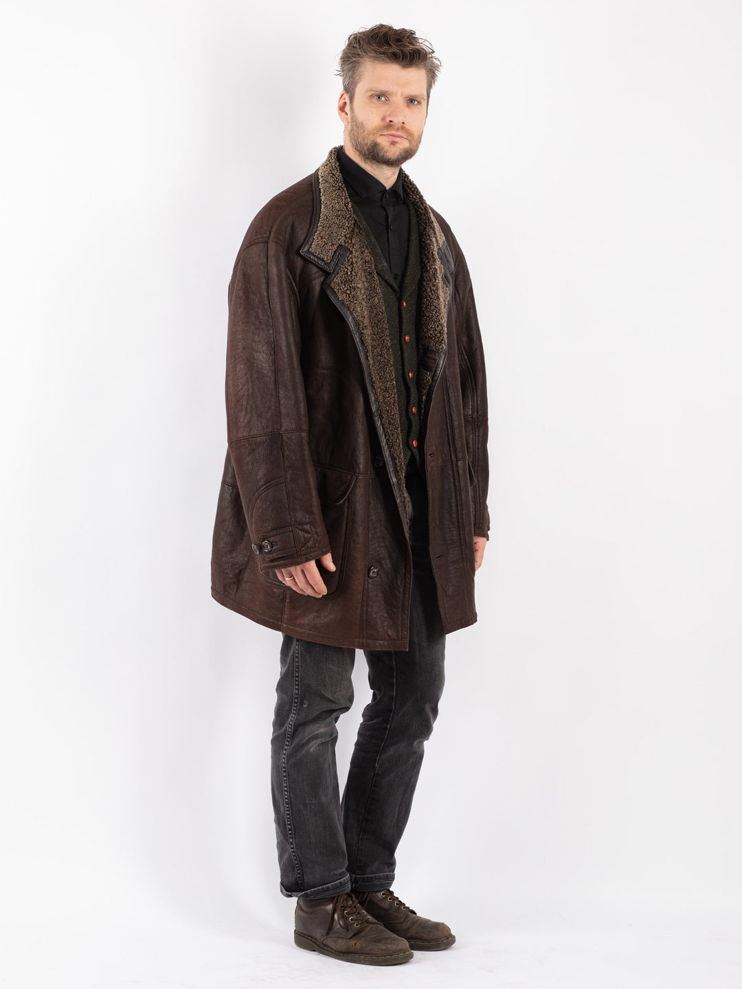 Vintage 90's Men Sheepskin Coat in Brown
