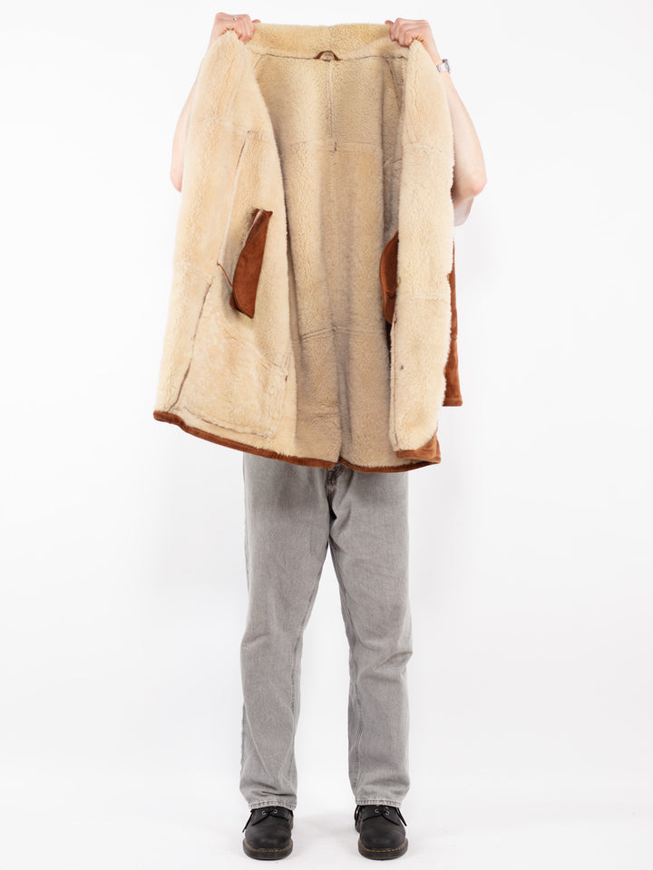 Vintage 80's Men Oversized Sheepskin Coat in Brown