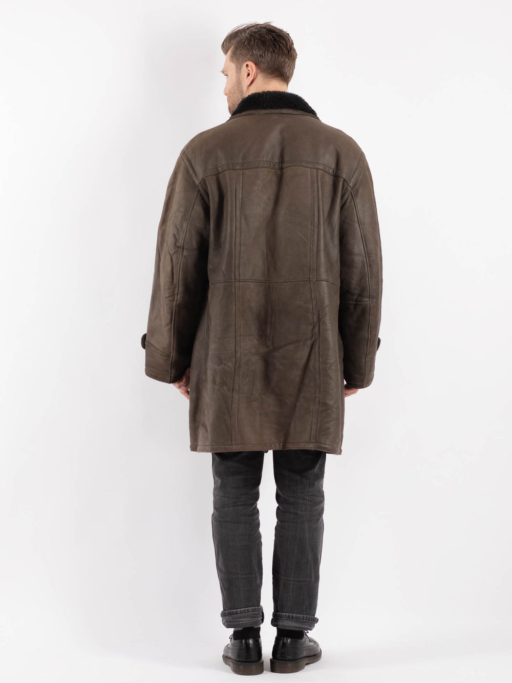 Vintage 80's Men Sheepskin Coat in BrownZ449