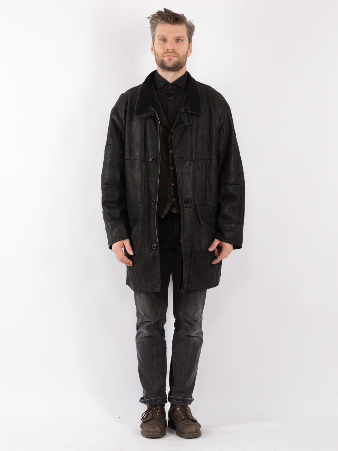 Vintage 80's Men Sheepskin Coat in Black