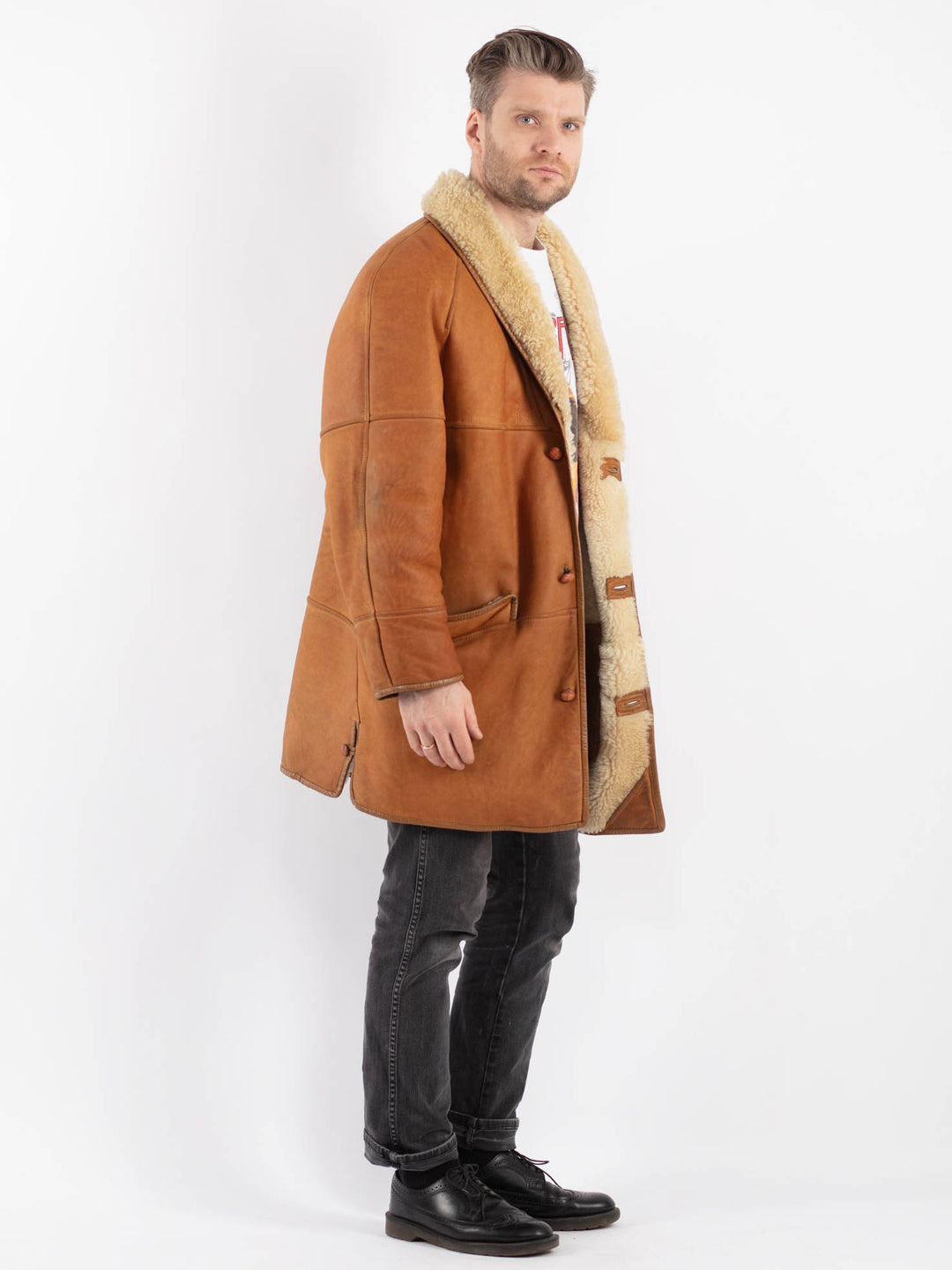 Vintage 80's Men Sheepskin Coat in BrownZ502