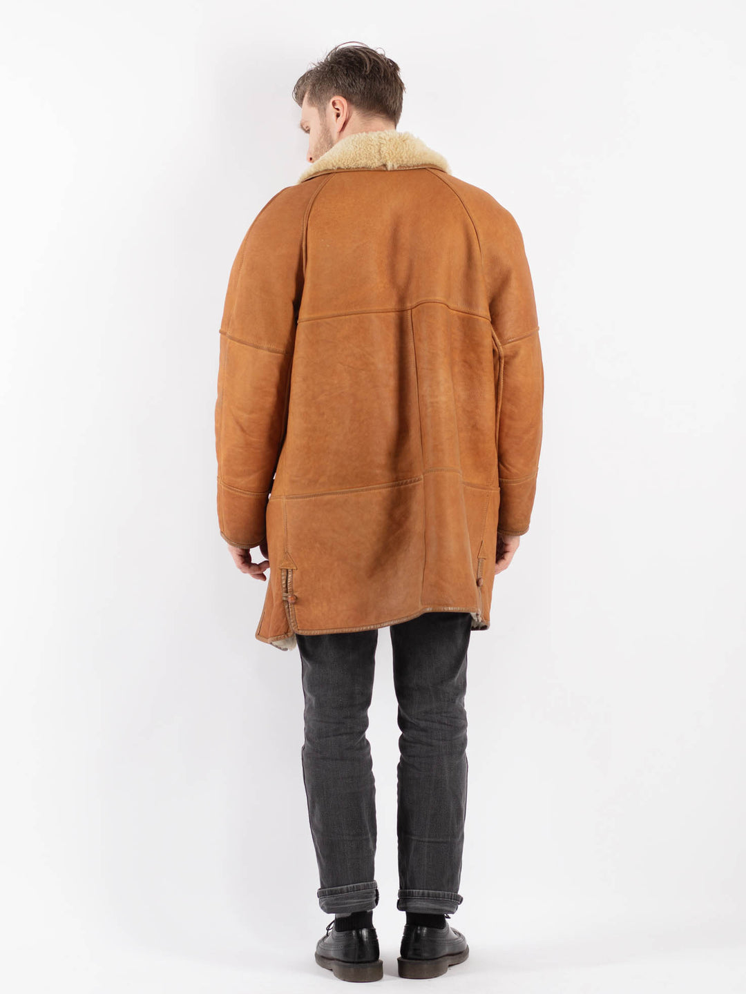 Vintage 80's Men Sheepskin Coat in BrownZ502