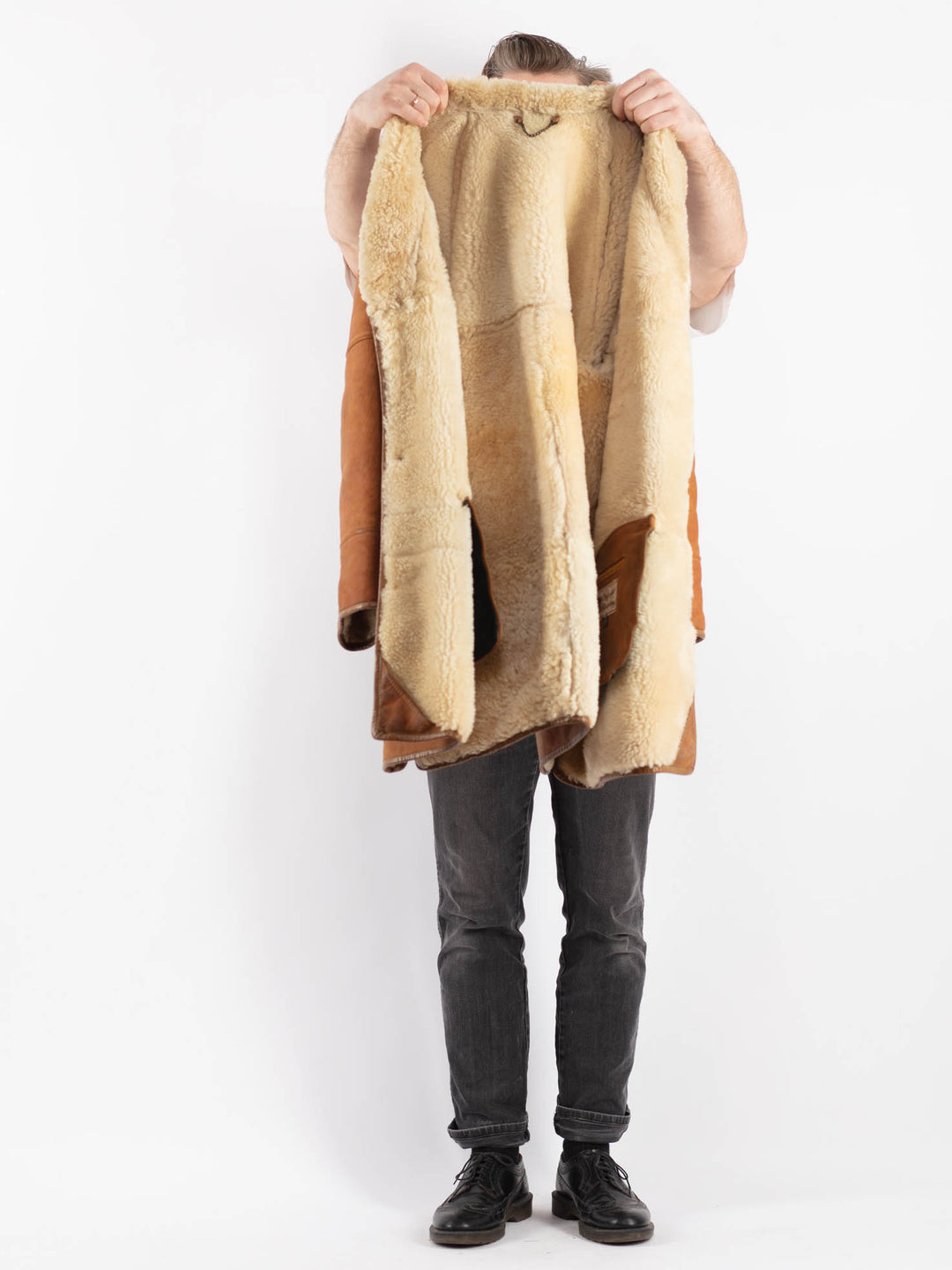 Vintage 80's Men Sheepskin Coat in BrownZ502