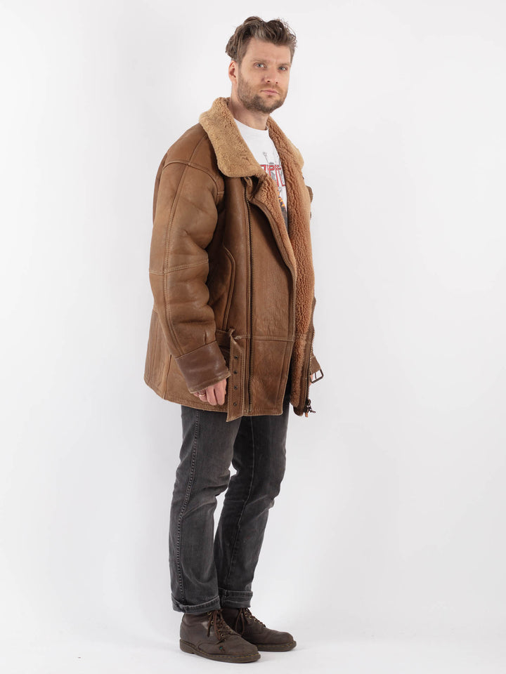Vintage 80's Men Sheepskin Coat in BeigeZ598