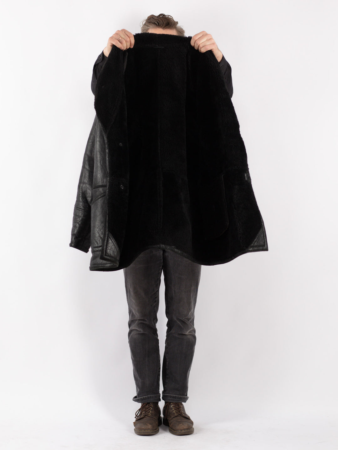 Vintage 80's Men Sheepskin Coat in Black