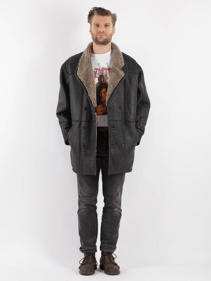 Vintage Men Sheepskin Coat in Black