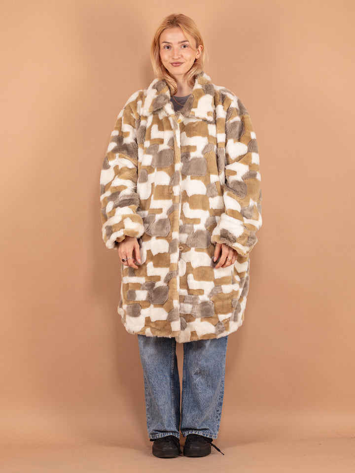 Vintage 80's Women Faux Fur Coat in Beige White