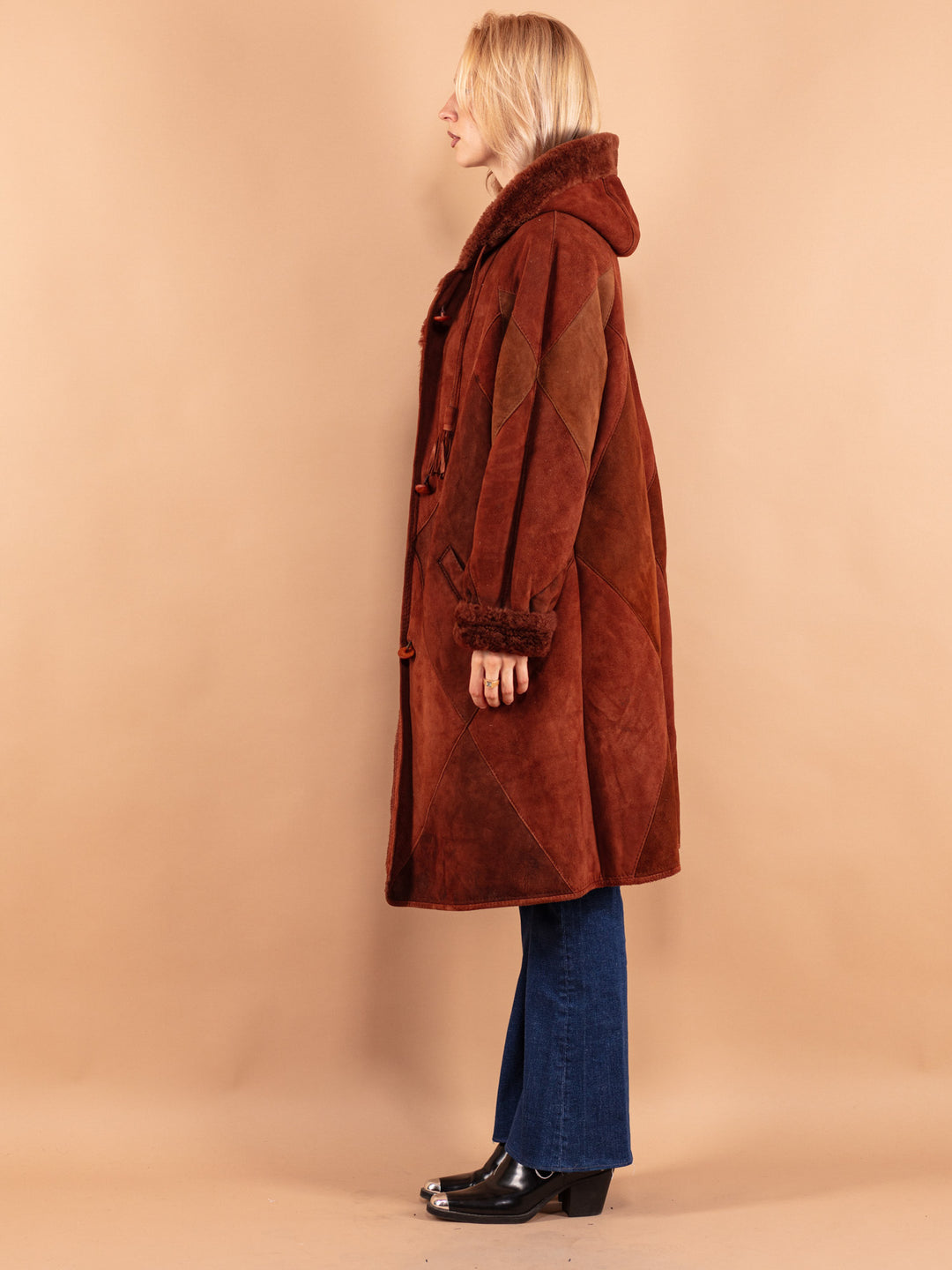 Vintage 80's Women Hooded Sheepskin Coat in Brown