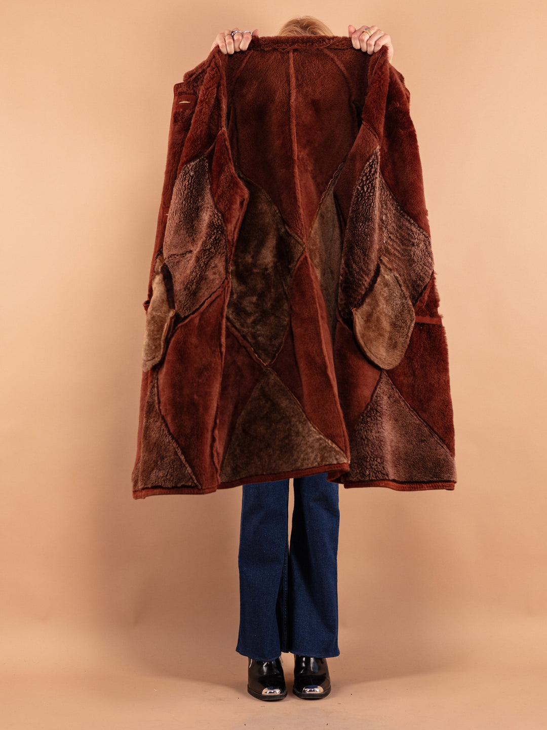 Vintage 80's Women Hooded Sheepskin Coat in Brown