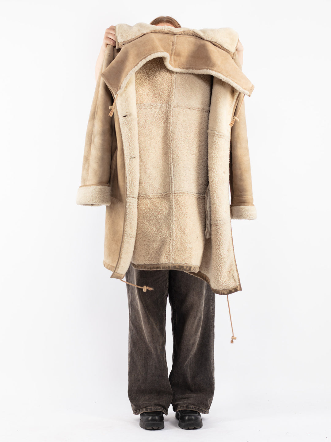 Vintage 80's Women Shearling Coat in Beige