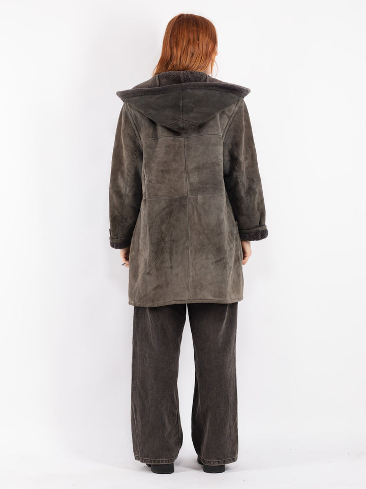 Vintage 80's Women Sheepskin Coat in Gray