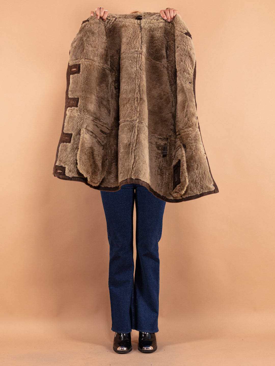 Vintage 80's Women Oversized Sheepskin Coat in Brown