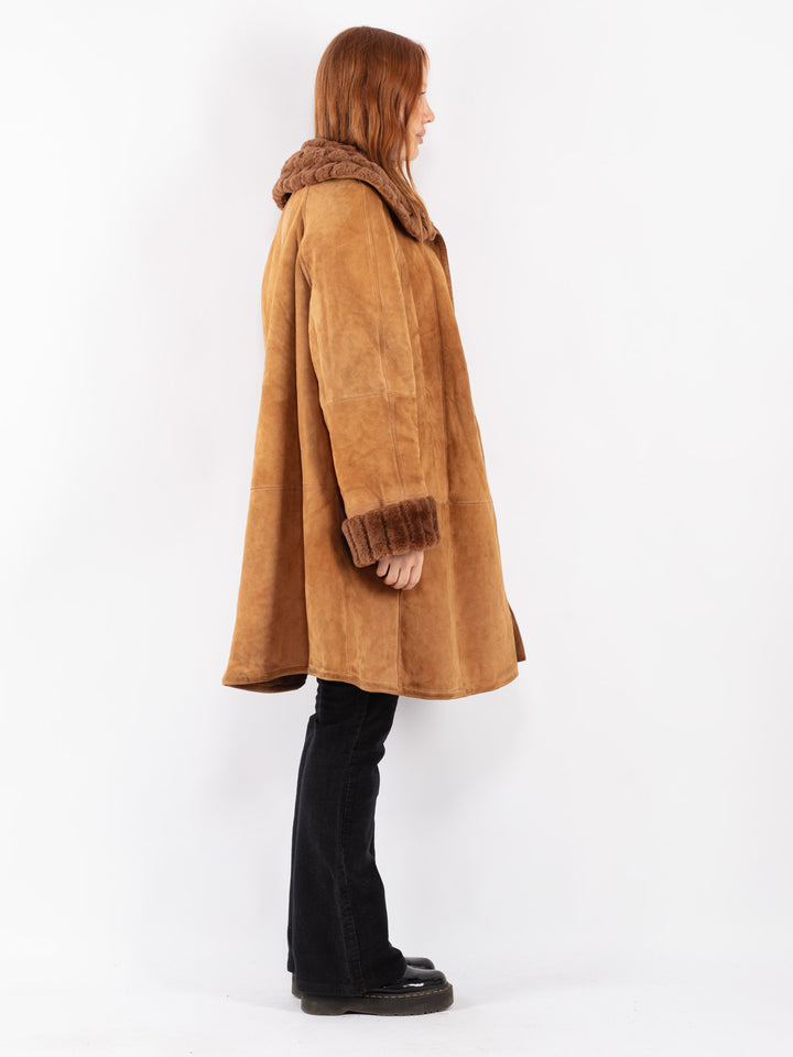 Vintage 80's Women Sheepskin Coat in Brown