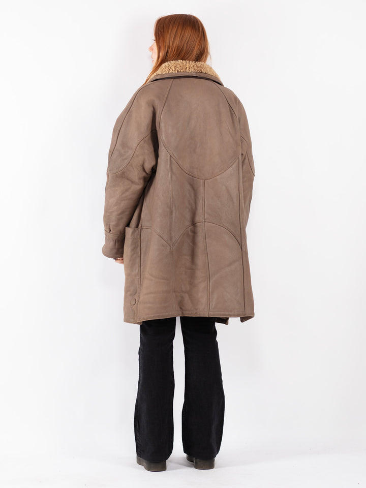 Vintage 80's Women Sheepskin Coat in Beige