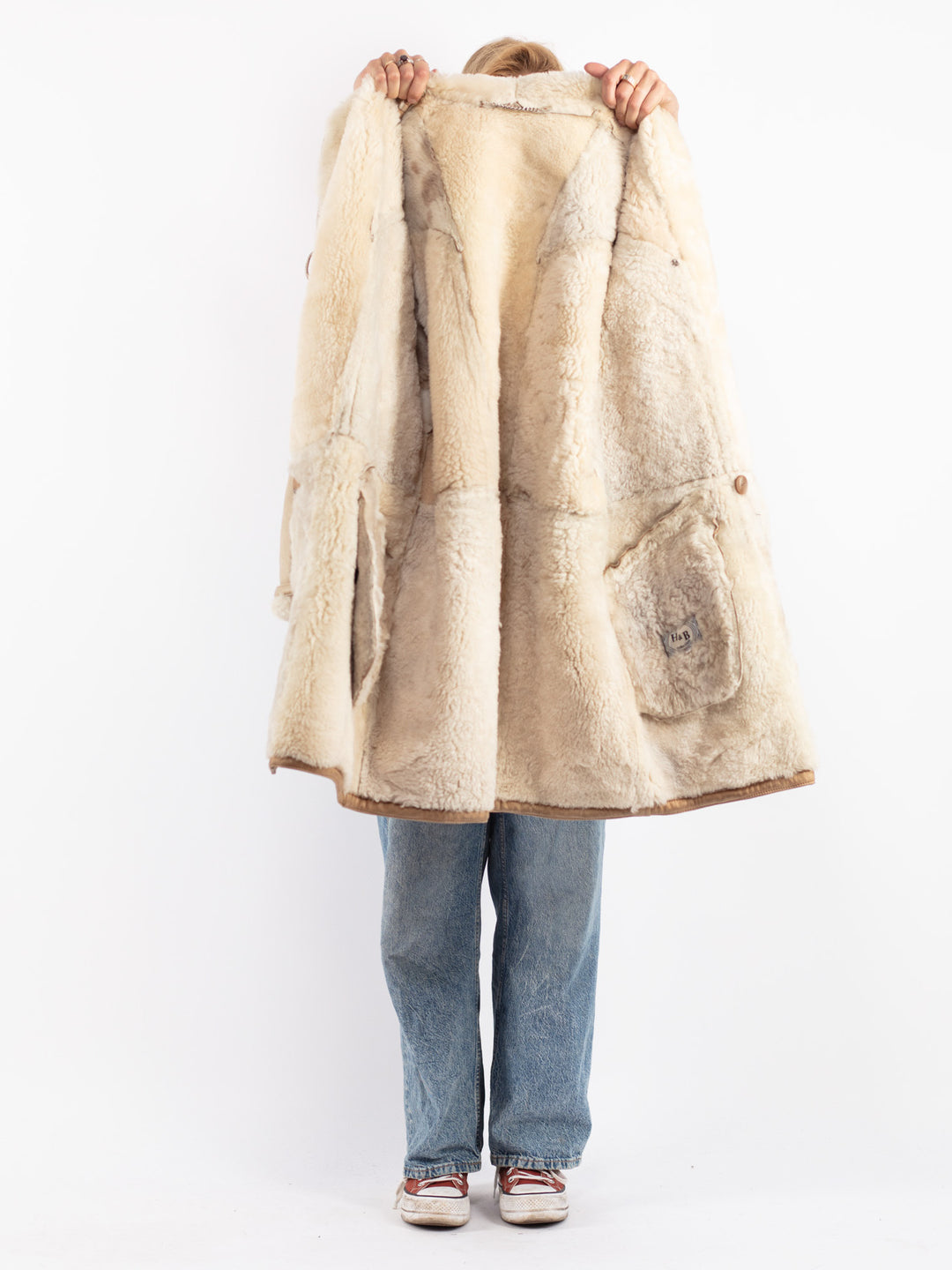 Vintage 80's Women Sheepskin Coat in Beige