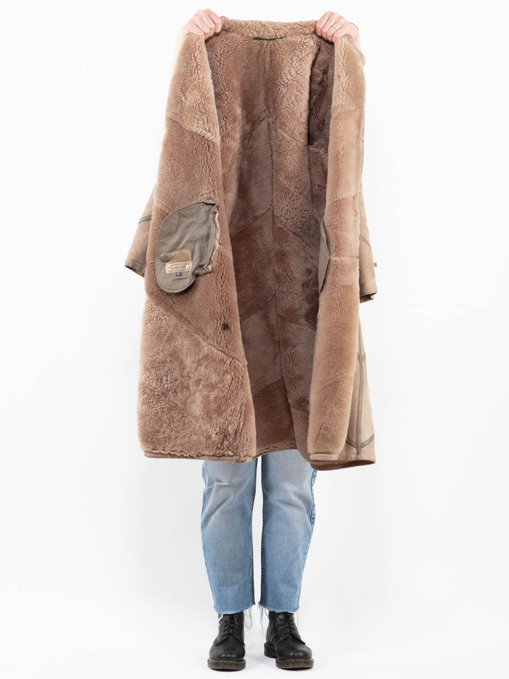 Vintage 80's Women Sheepskin Coat in BeigeA0241