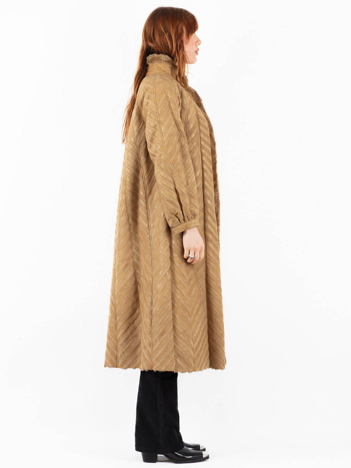 Vintage 80's Women Sheepskin Coat in BeigeV9748