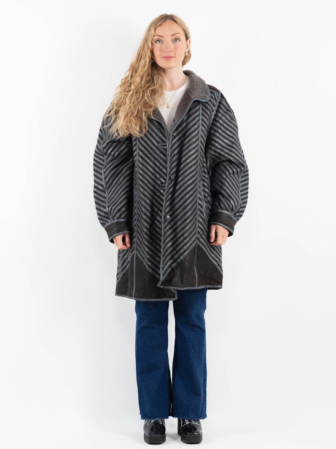 Vintage 80's Women Sheepskin Coat in GrayV9851