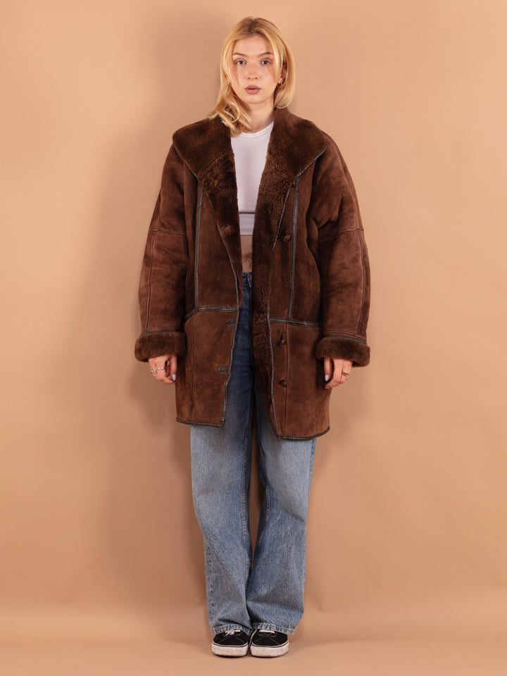 Vintage 80's Women Oversized Sheepskin Coat in Brown