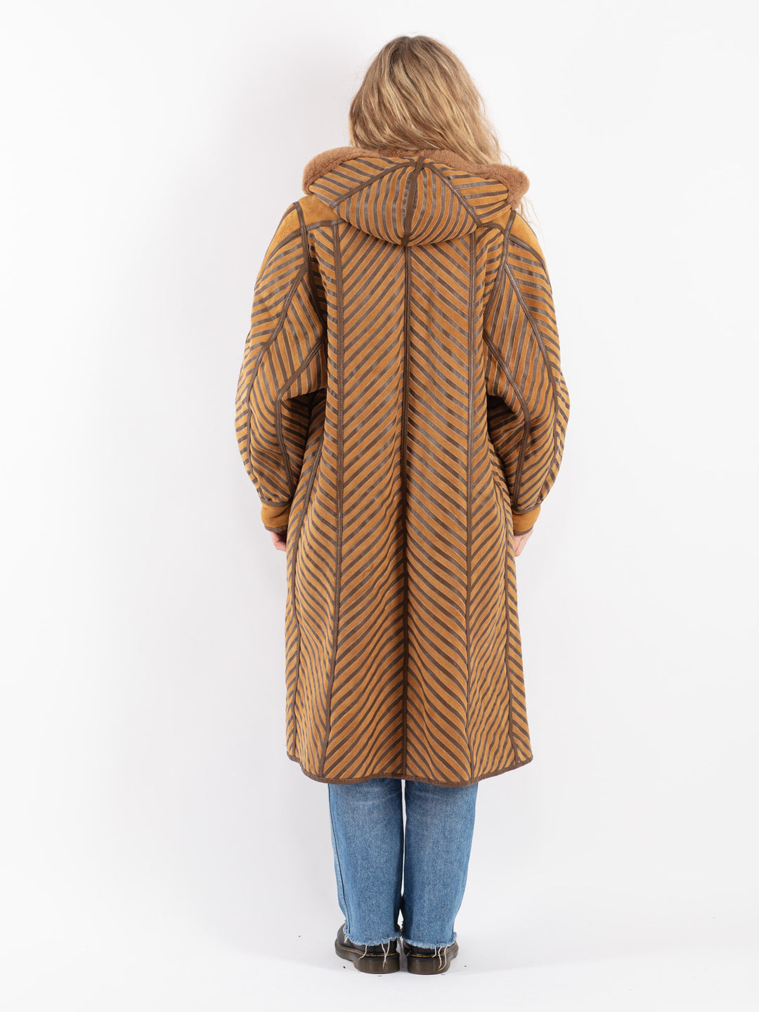 Vintage 80's Women Sheepskin Coat in Brown