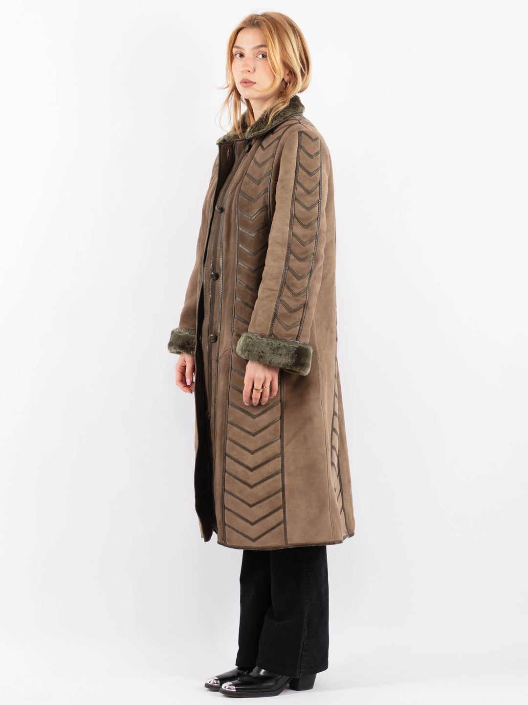 Vintage 80's Women Sheepskin Coat in BeigeV9650